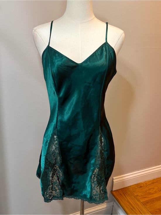 Victoria's Secret Other - Vtg Victoria’s Secret Emerald Green Satin Lace Slip Dress 90's Gold Label Sz S